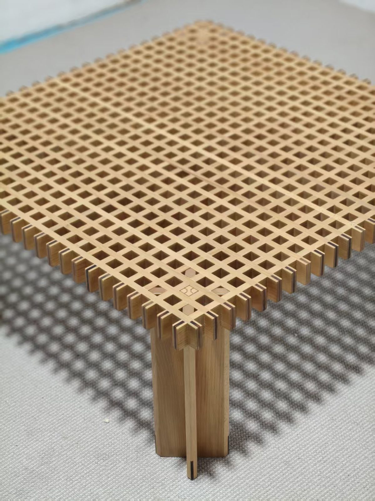 Coffee table with marble and metal finish